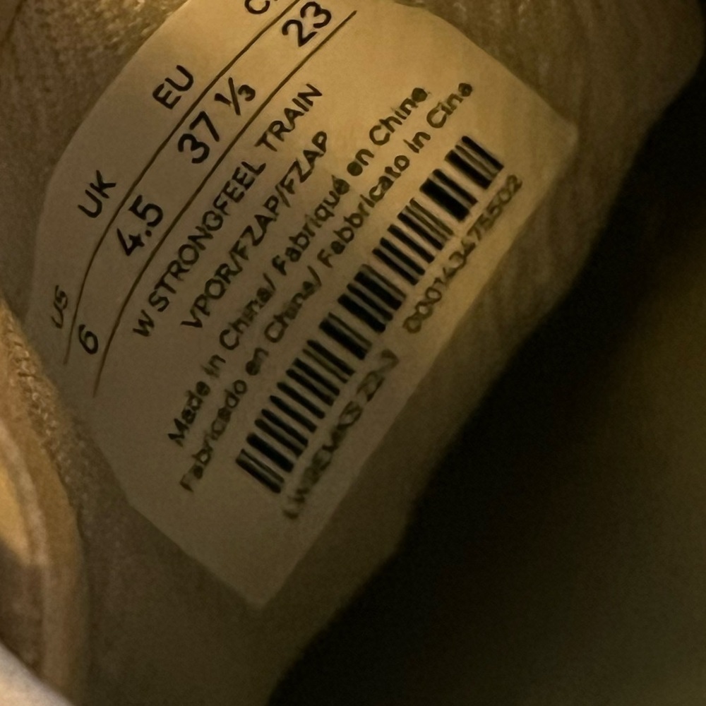Lululemon Strongfeel Trainers - Picture 6 of 7